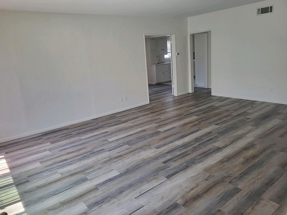 1st image of 3111 Hugo St #B
