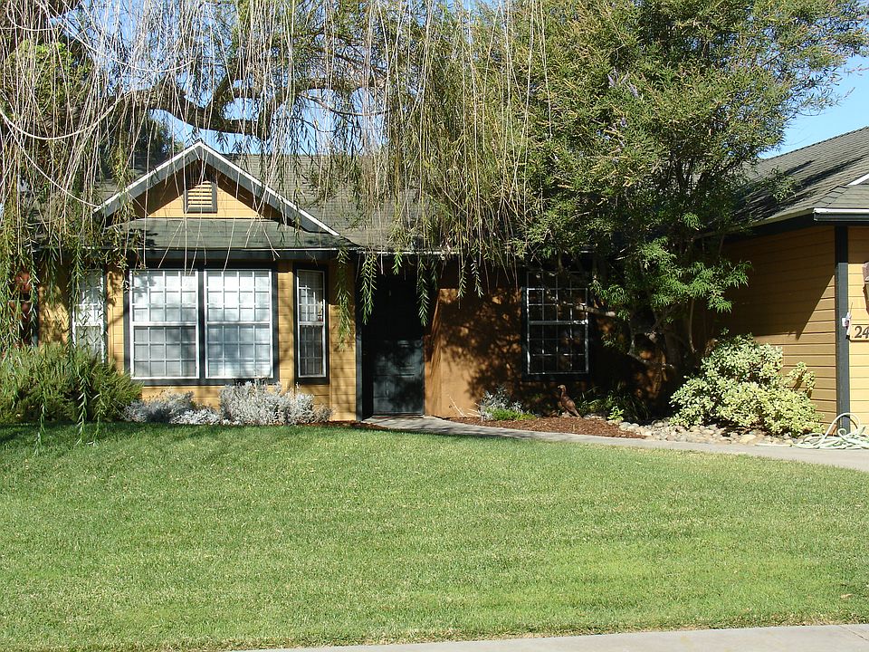 1st image of 2400 Teakwood Ct