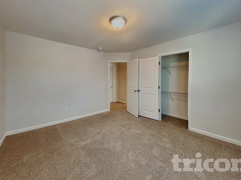 112 Hackney Ln — Photo 13