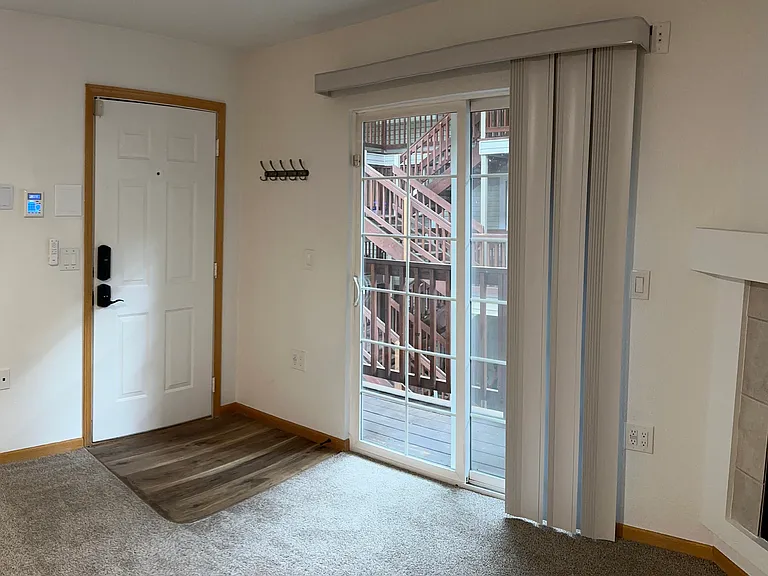 1221 University Ave #D-202 — Photo 5