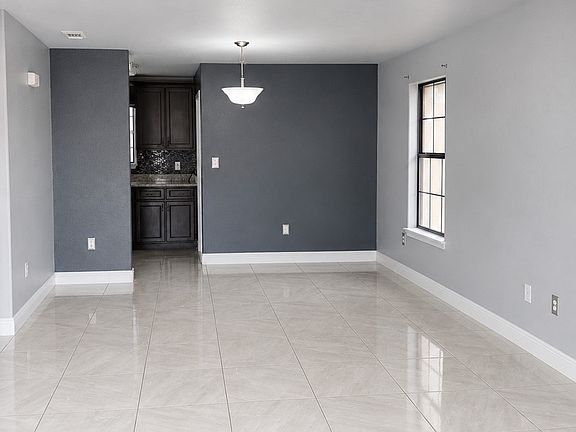 3rd image of 2172 La Jolla St.