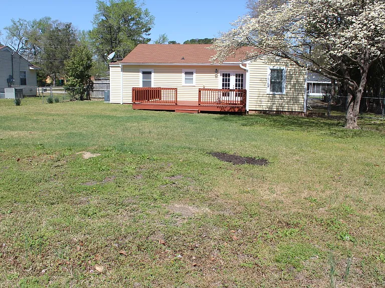 5213 Spruce Dr — Photo 20