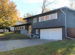 3625 SW 30th Ter, Topeka, KS 66614