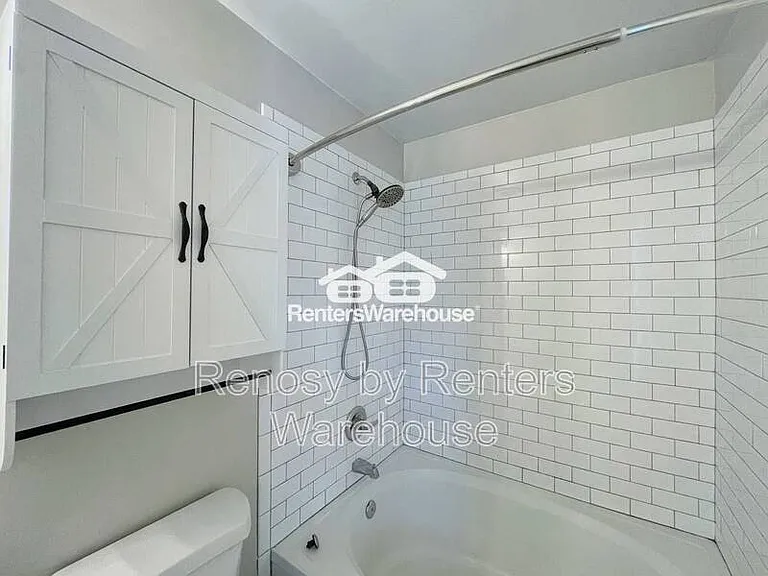 2549 Hunters Run Trl — Photo 21