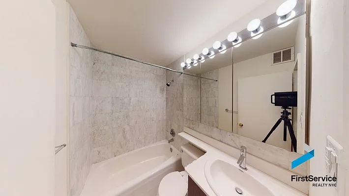 Rented by FirstService Realty (legacy) | media 37