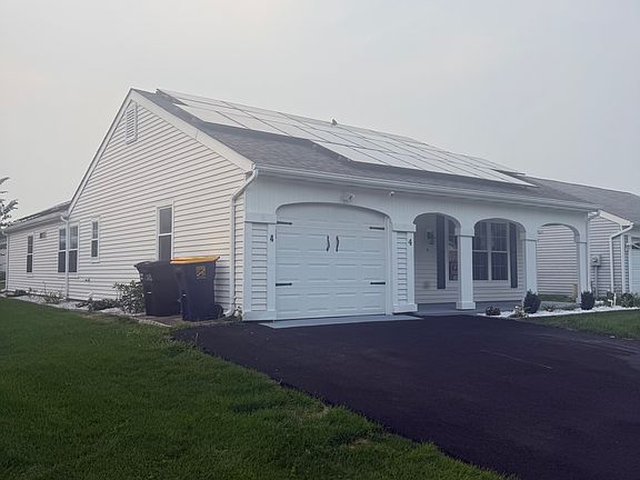 3rd image of 4 Harrogate Ln