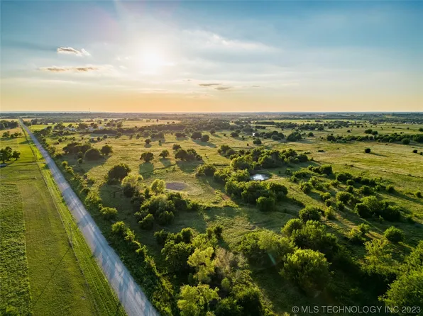 3 E 211th St S, Porter, OK 74454