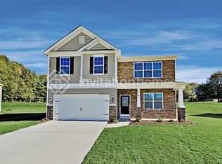 108 Rippling Water Dr, Mount Holly, NC 28120