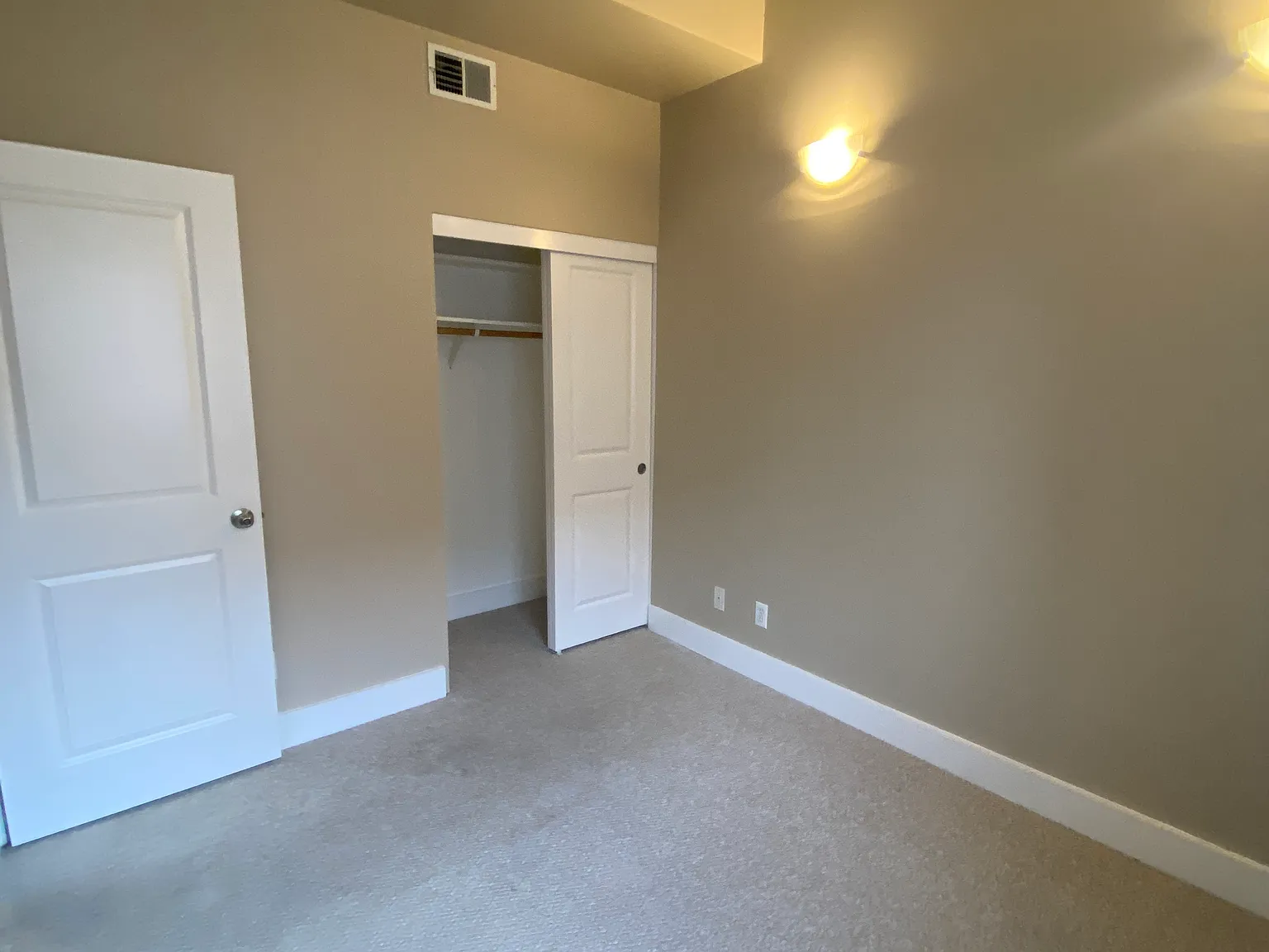 2 bed, 767 sqft, $4,500 — Photo 4