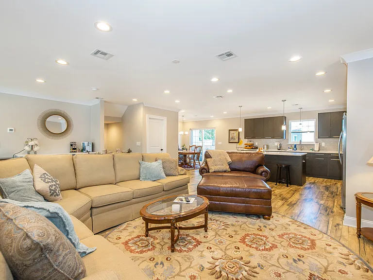 6 Elm St #10 — Photo 13