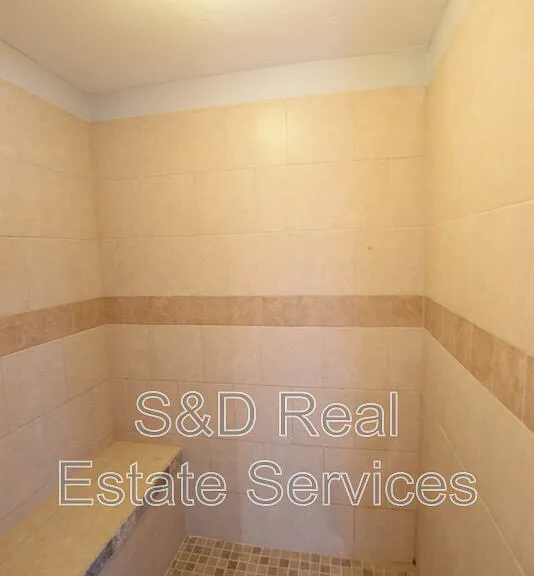 1107 King Ave — Photo 7