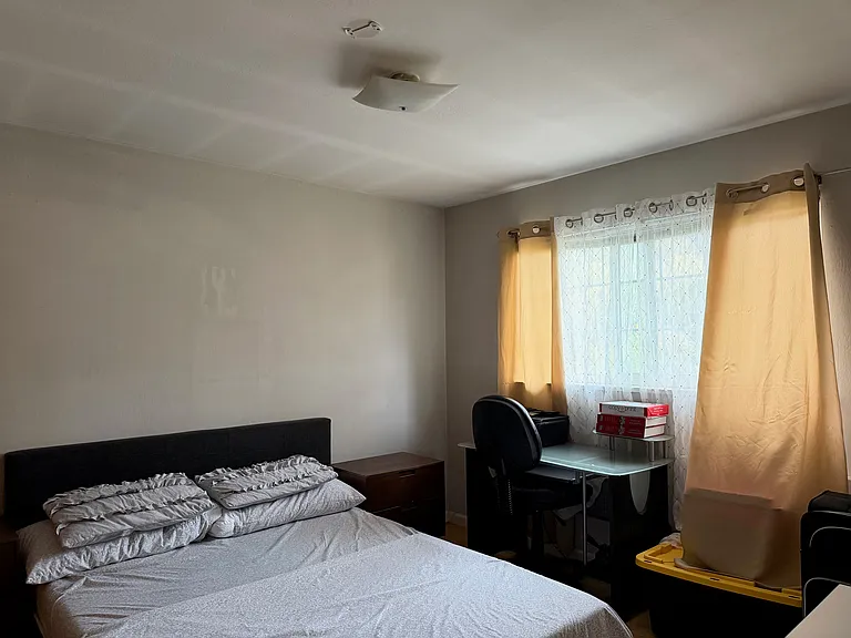 917 Liberty St #6 — Photo 13