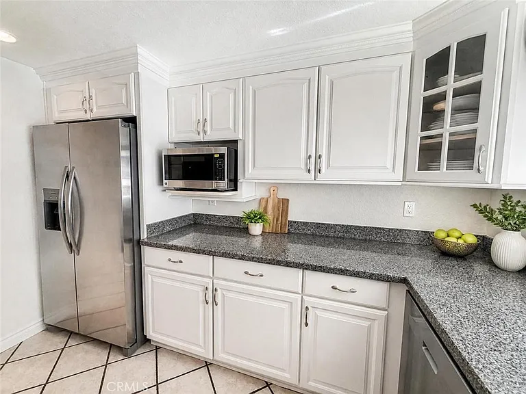 900 W Sierra Madre Ave — Photo 10