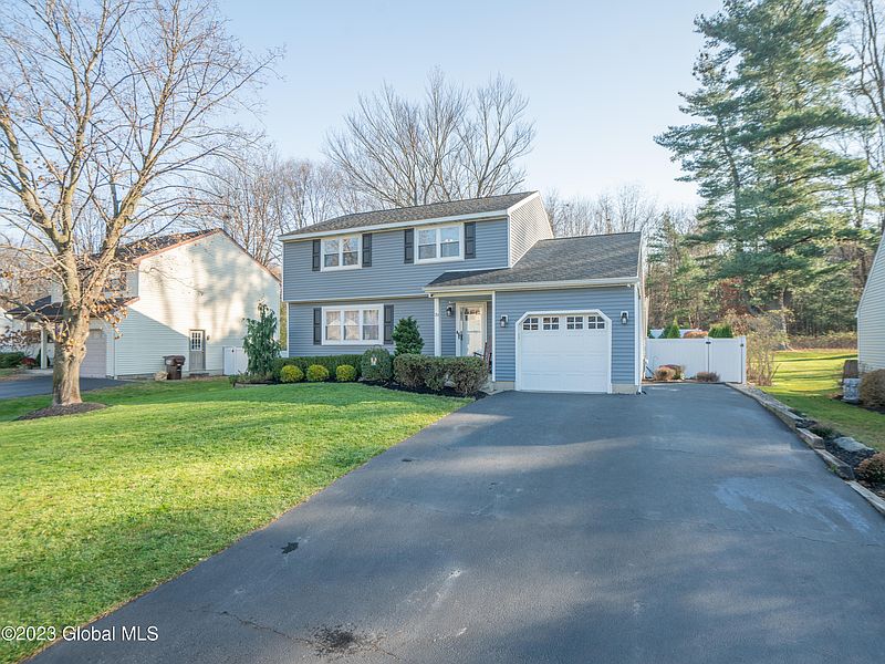 2nd image of 29 Hancock Drive