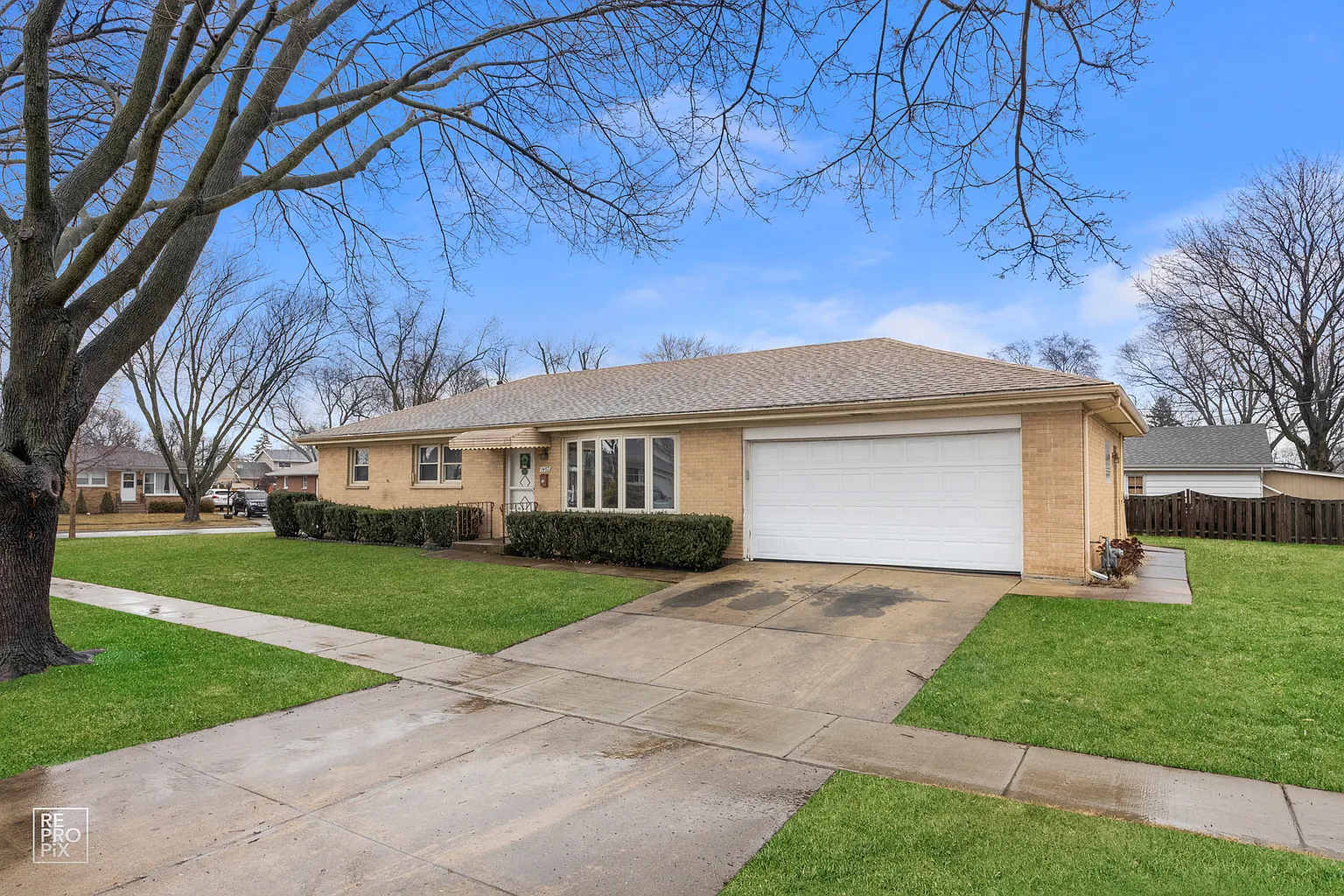 1407 W Palm Dr photo 1