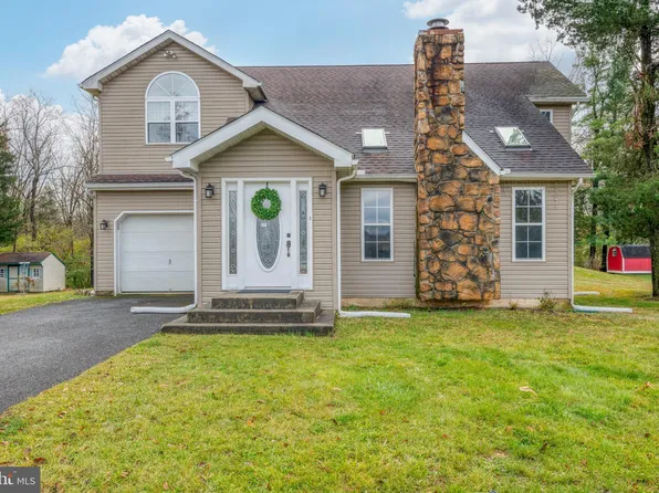 115 Cascades Ln, Leesport, PA 19533