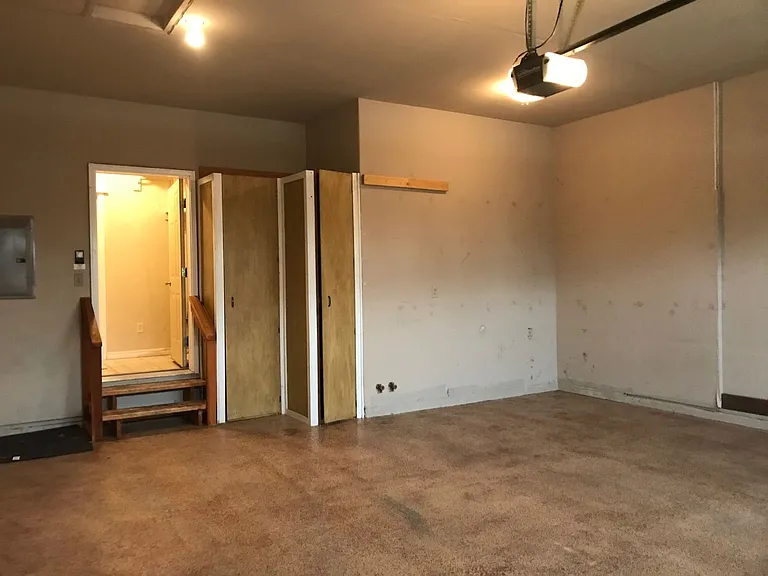 226 E River Rock Rd — Photo 34