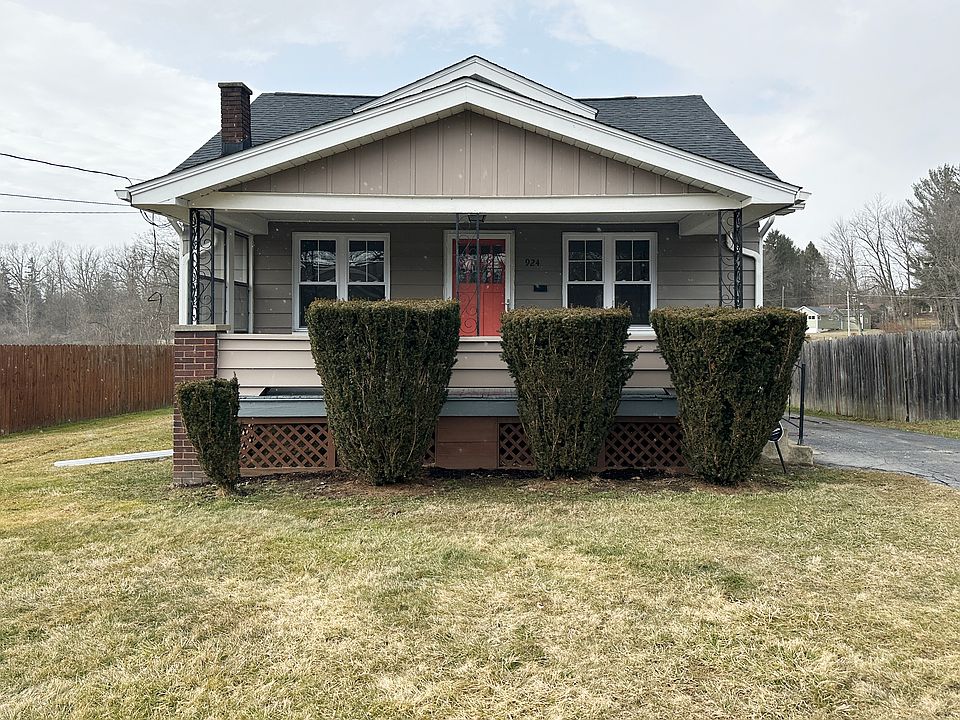 1st image of 924 Bonnie Brae Ave