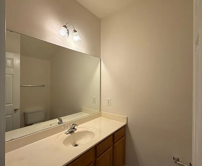 4606 Kingsland Ct — Photo 8