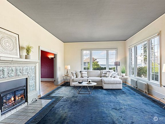 4th image of 2918 N Alder Street