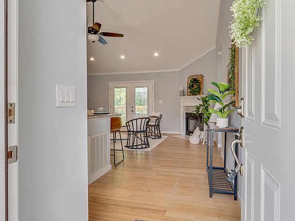 4th image of 206 Copper Hill Dr #3