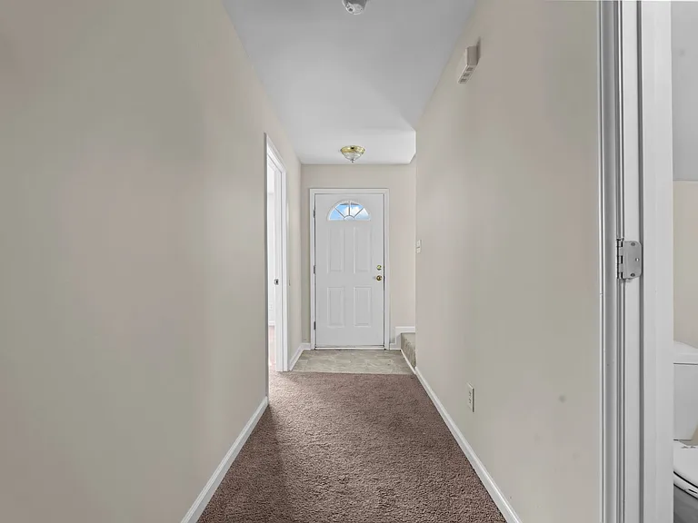 408 Anna St — Photo 4