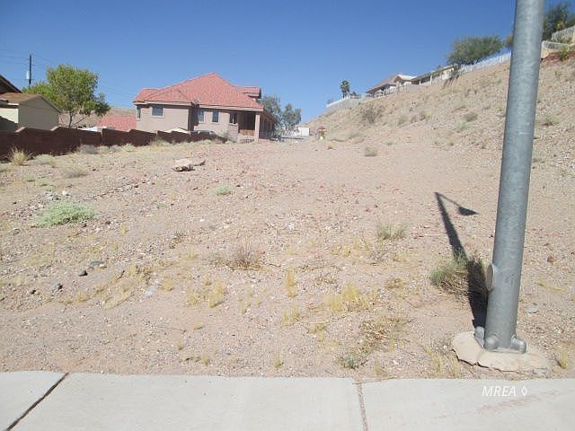2nd image of 440 Parkview Dr