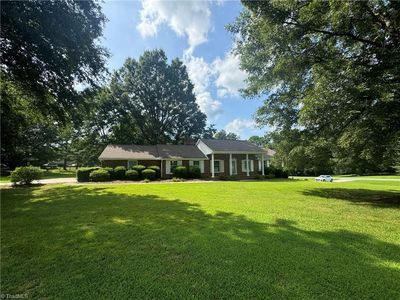 2400 Union Cross Rd, Winston Salem, NC, 27107