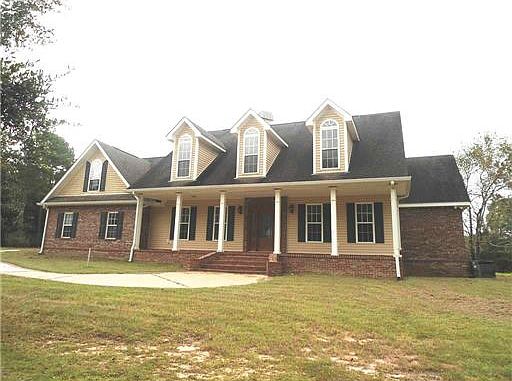 1st image of 22409 Maes Ln