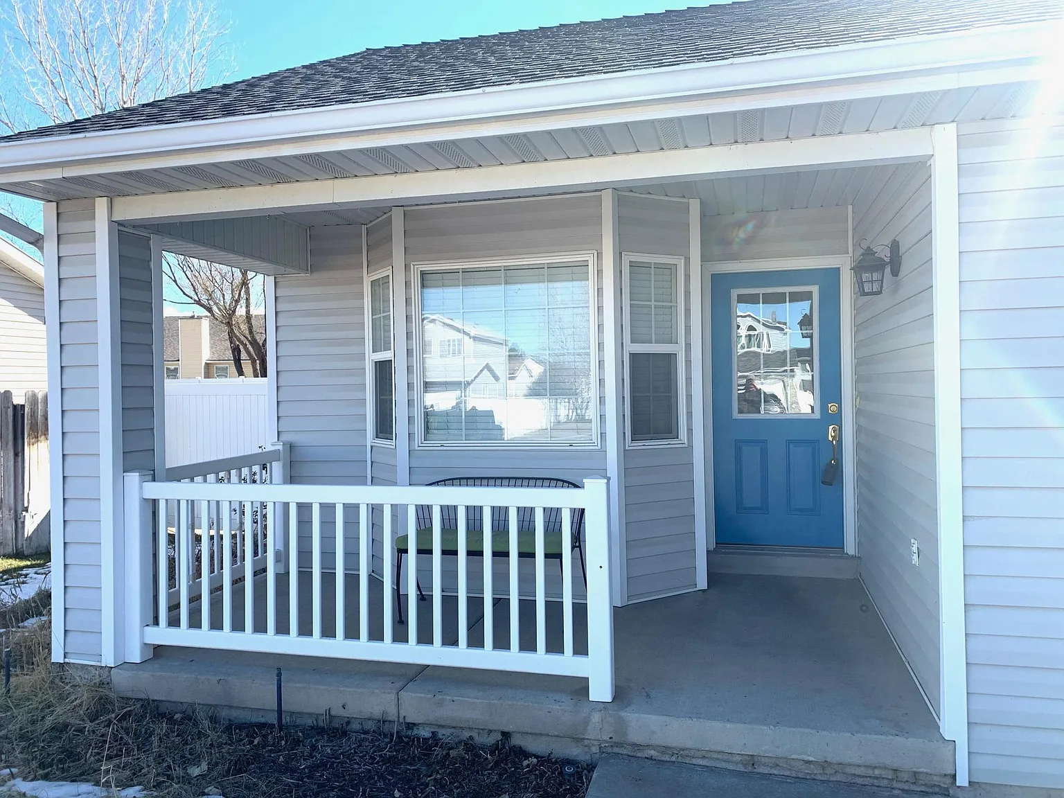 3 bed, 1208 sqft, $2,100 — Photo 1