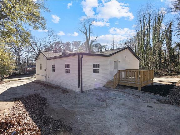 5th image of 1794 Blossom Ln