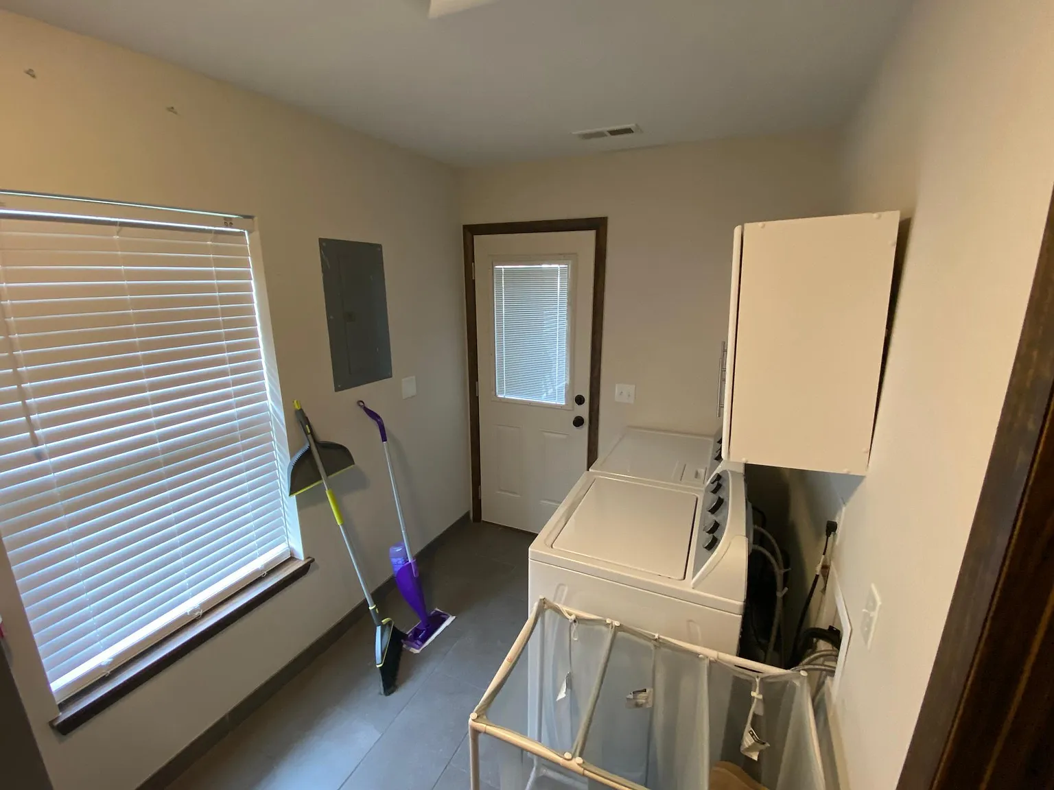 2 bed, 1100 sqft, $1,700 — Photo 4