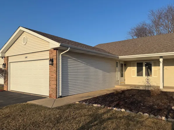 6308 Oak Crest Ln, Loves Park, IL 61111
