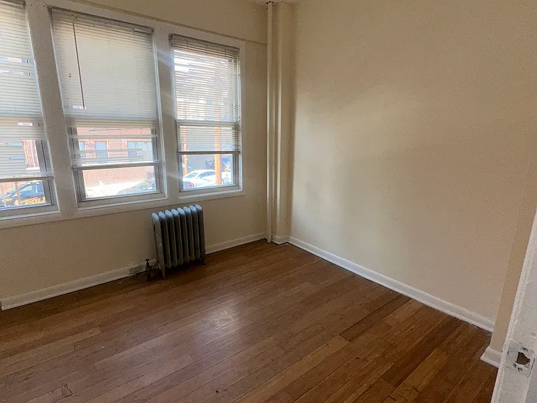 180 Bergen Ave #1 — Photo 9