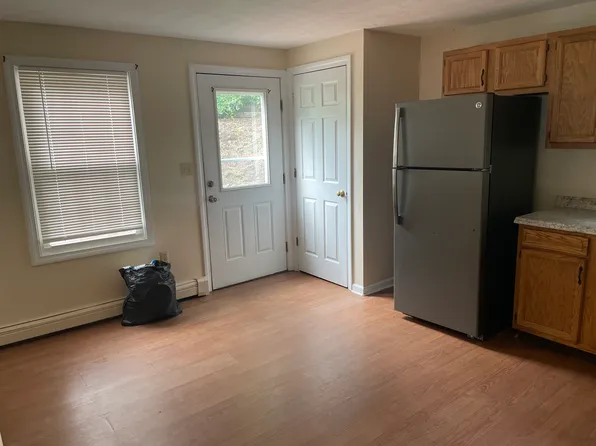 48 Mason St #1, Woonsocket, RI 02895
