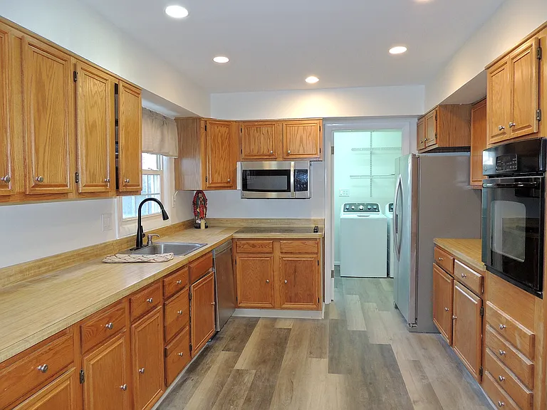 2811 Birdseye Ln — Photo 7