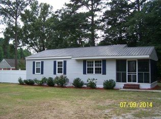 17020 Lauder St, Laurel Hill, NC 28351