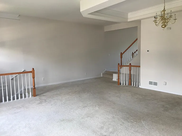 33 Cornerstone Ct — Photo 4