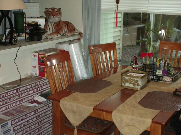 Dining Area-large pennisula bar