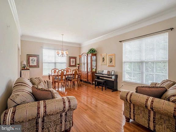 4th image of 9383 Falling Water Dr