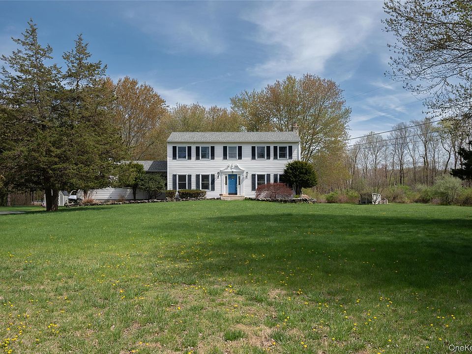1st image of 6 Eisenhower Court