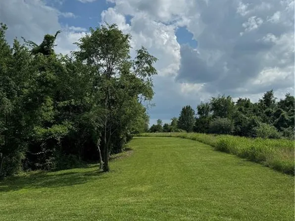 35 Village Circle Dr, Platte City, MO 64079