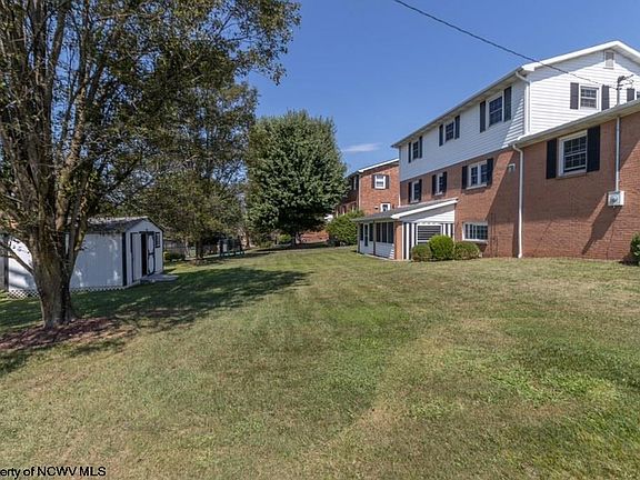 4th image of 217 Westwood Ave
