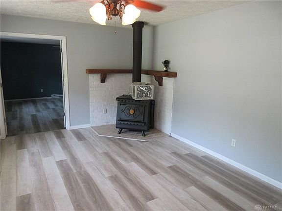 4th image of 9166 Dorothy Dr