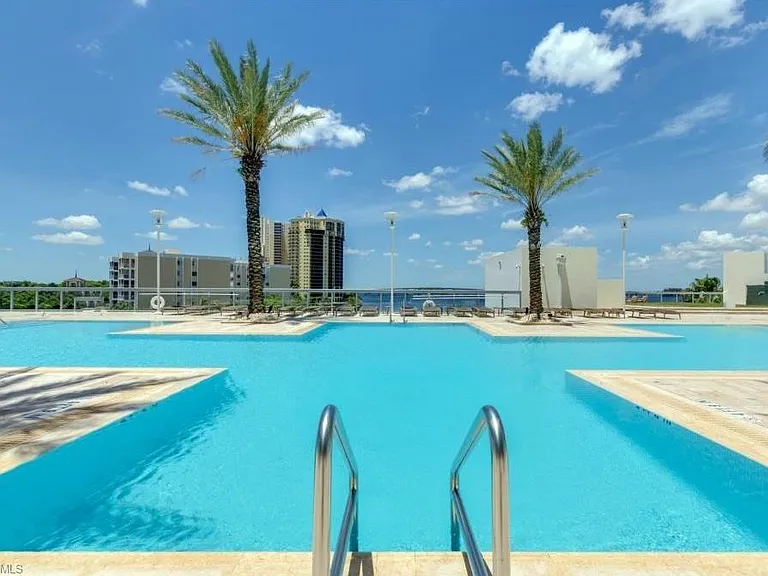 3000 Oasis Grand Blvd #401 — Photo 4