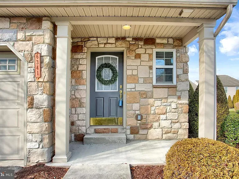 6341 Galleon Dr — Photo 3
