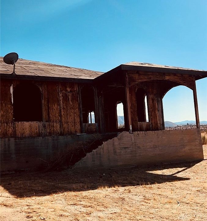 33553 Longview Rd Pearblossom CA Zillow