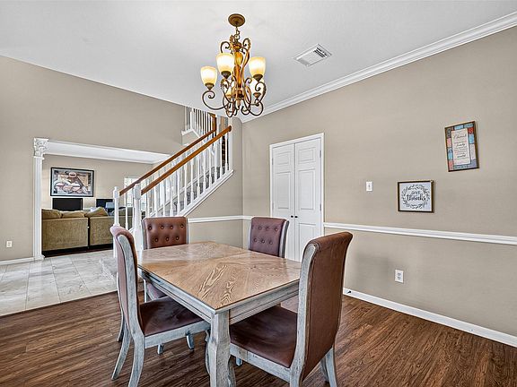 4th image of 1512 Pine Grove Ln