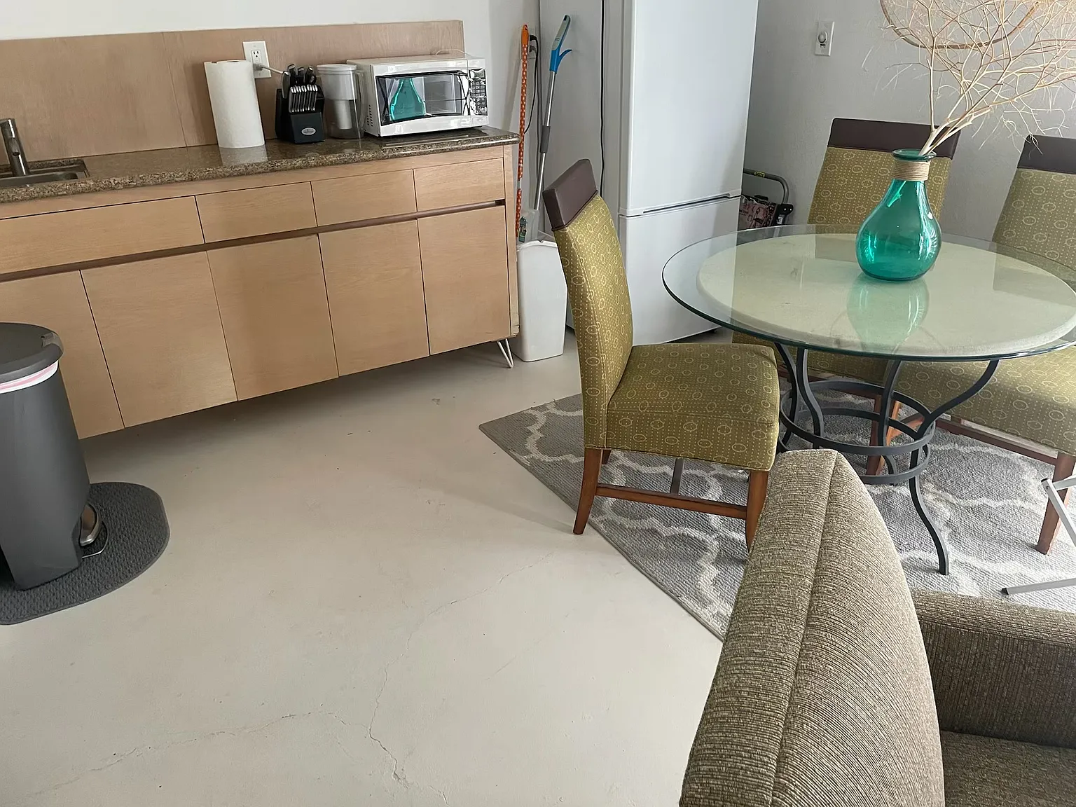 Studio, 400 sqft, $1,000 — Photo 4
