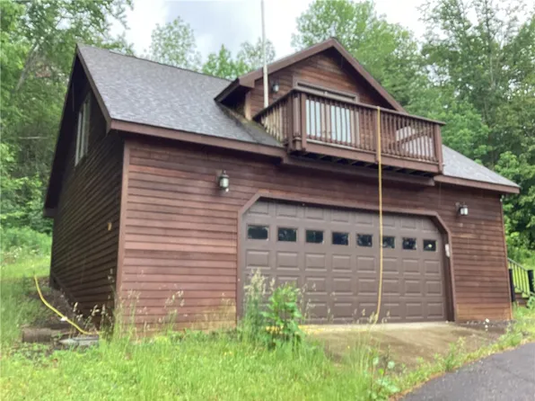 389 Hunts Pond Rd, New Berlin, NY 13411